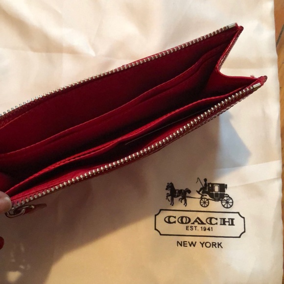 Coach Patent Leather Wristlet/Wallet - Picture 4 of 4
